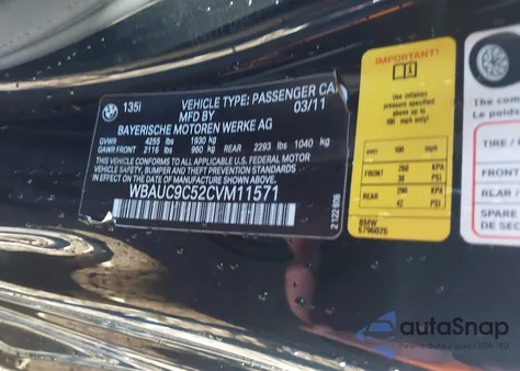 2012 BMW 135I из США, поврежденный, VIN WBAUC9C52CVM11571